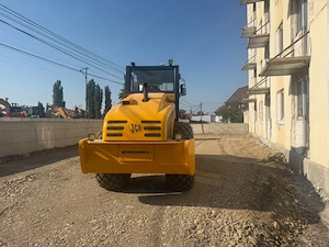 Cilindru compactor JCB Vibromax VM 166 - imagine 3