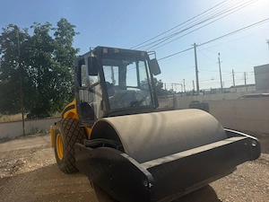 Cilindru compactor JCB Vibromax VM 166 - imagine 2