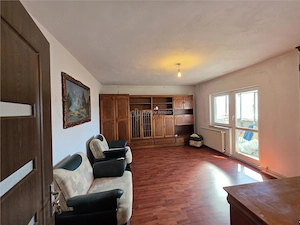 2 camere decomandat - Novaci - Sebastian