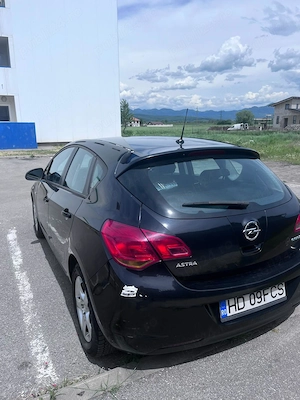 Opel astra j 2011 - imagine 12