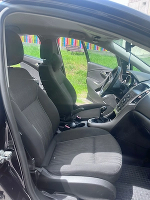 Opel astra j 2011 - imagine 14