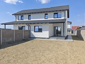 Sacalaz, 1/2 Duplex pe Etaj, 4 Camere,2 Bai,Terasa Acoperita - imagine 4