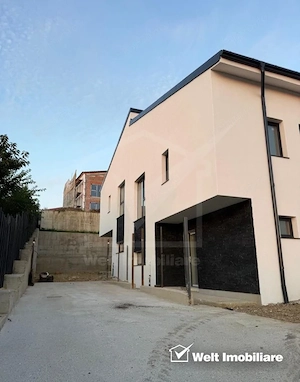 Casa cuplata in Dezmir zona centrala - imagine 4