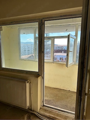 Apartament 3 camere decomandat - imagine 2