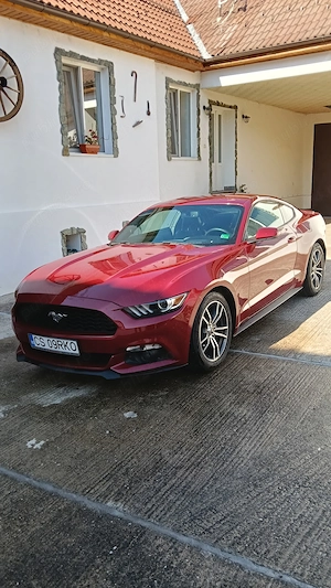Vând Ford Mustang 2.3 din 2017 preț 18000