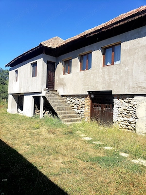 Vand casa cu 3 camere . - imagine 2