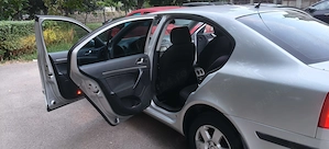 Vand   koda Octavia II   1.9 TDI (105 CP) - imagine 5