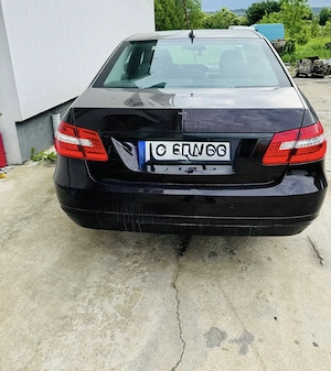 Vând Mercedes E220 - imagine 2