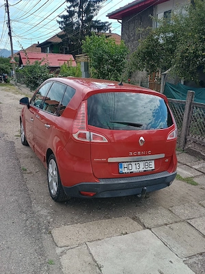 Renault Scenic - imagine 5