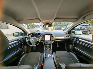 Renault Megane Sedan Intens TCe 140 EDC, 2022, 140 CP, garanție, 2 seturi roți - imagine 5