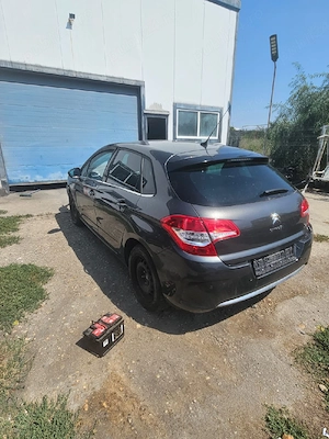 dezmembrez citroen c4  - imagine 8