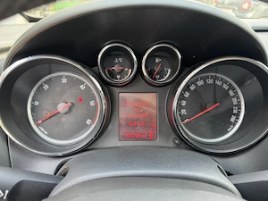 Opel Astra J 2012 1.7 - imagine 5