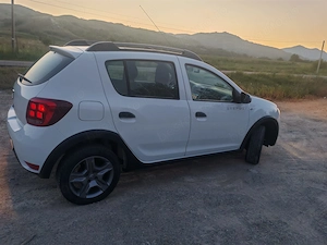 Dacia Sandero Stepway 2019 - 65910 km - imagine 5