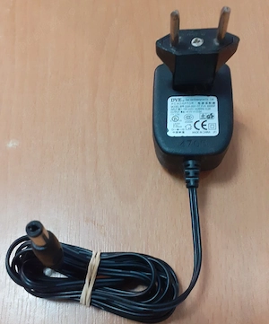 Încărcător 8V  0,5A cu mufă  de 5,5mm