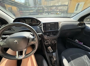 peugeot 208 1.4hdi,104000km,an 2014 - imagine 6