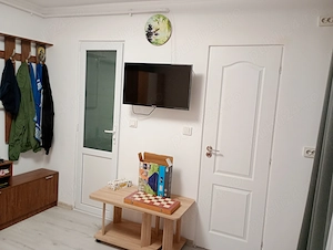 Vând garsonieră renovata zona Vest 