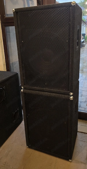 Vand boxe ,sistem audio pentru terasa ,club,plaja
