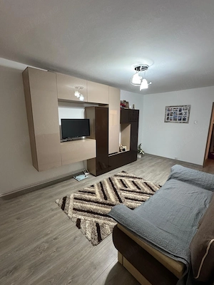 Închiriez apartament 2 camere cu loc de parcare - imagine 5