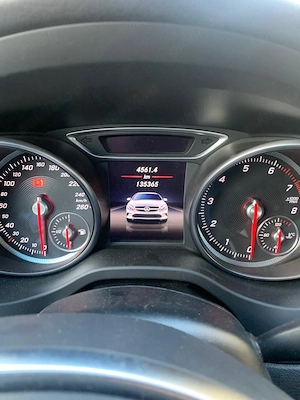 Vând Mercedes-Benz CLA 180,capacitate motor 1600cm3 , 122 CP, fabricație 2017  - imagine 2