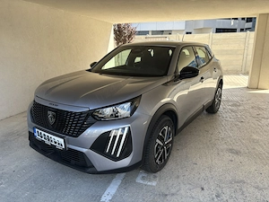 Peugeot 2008 hybrid - 3000km, 2025
