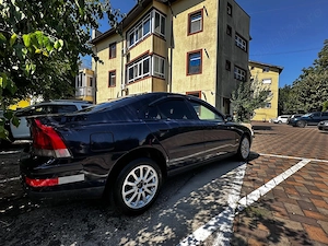 Volvo S60 | 2.4 D5 (163 CP) | Manuală | 2004 | Întreținut, Revizuit - imagine 2