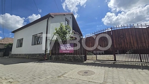 EXCLUSIVITATE Casa individuala 5 camere de vanzare Bujorului Selimbar - imagine 3