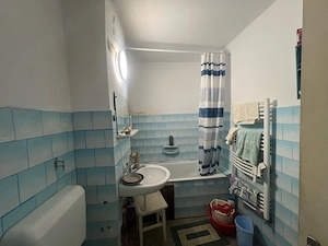 Vand apartament 2 camere zona Intim - imagine 6