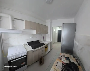 Inchiriez apartament  2 camere in Campina mobilat si utilat complet, aer conditionat,totu este nou - imagine 6