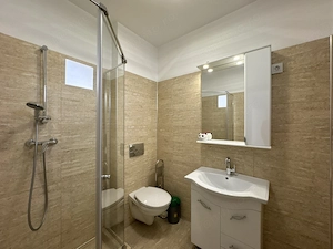 Vila individuala versatila de inchiriat in Otopeni-Odai, 8 camere, 5 bai - imagine 8