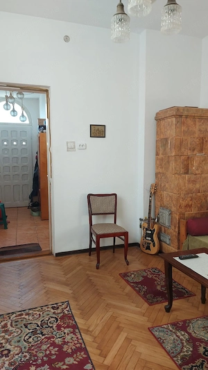 Vânzare jumătate de casă, Calea Domnească 257   Intrare privată, Demisol+Etaj+Pod+Curte  - imagine 2