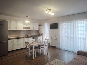 Închiriez apartament - imagine 2