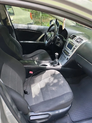 Toyota Avensis T27, an 2012, motor 2.0 D-4D diesel - imagine 2
