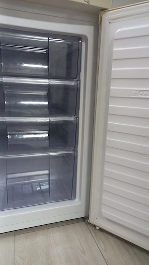Vand congelator Whirlpool functional 4 sertare 85l - unic proprietar