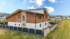 Vila cu arhitectura deosebita, teren 636mp, Cristian, Brasov - imagine 4