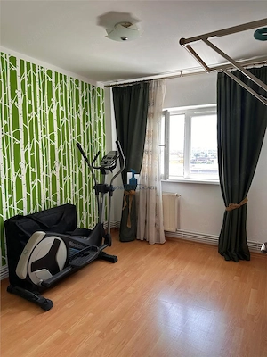 Apartament 4 camere Semidecomandat Metrou Brancoveanu