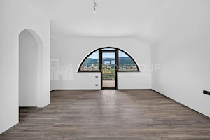 Vila cu arhitectura deosebita, teren 636mp, Cristian, Brasov - imagine 14