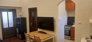 Închiriez ultracentral, loc parcare, 2 camere - imagine 9