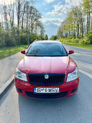 Vând Skoda Octavia break diesel din 2012. foarte bine întreținută .km reali impecabila tehnic, optic - imagine 4