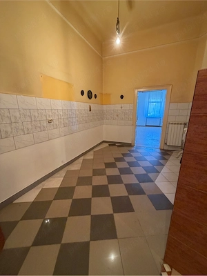 Apartament la casa pe str. Eminescu - imagine 3
