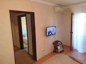 Apartament 2 camere decomandat, mobilat , etaj 2 langa  Parcul IOR (Metrou Titan la 7-8 minute) - imagine 1