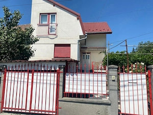 De vânzare casa unifamiliala cu teren