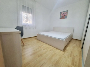 Apartament de inchiriat, 3 camere, 65 mp utili, etaj 1 - Zona Lipovei - imagine 6