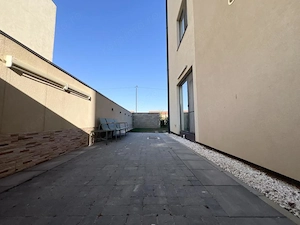 Apartament modern, 2 camere, 59 mp utili, gradina 85 utili - GIROC - imagine 11