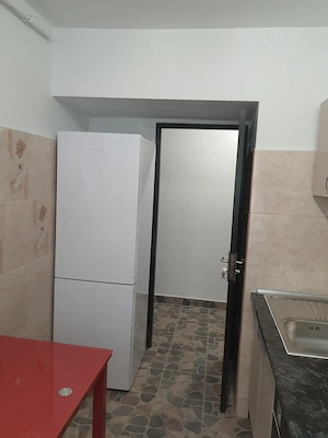 Inchiriez apartament 2 camere in Campina Strada Eruptiei - imagine 13
