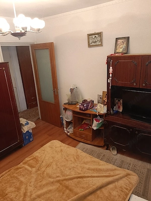 Vând apartament cu doua camere decomandate în Micro 13B  - imagine 3