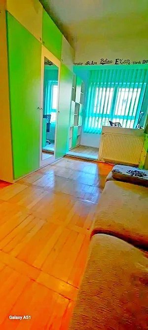 Aradului - Apartament cu 3 camere. În apropiere de Piața Verde - imagine 11