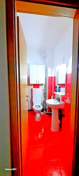 Aradului - Apartament cu 3 camere. În apropiere de Piața Verde - imagine 13