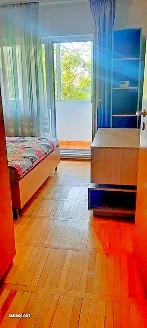 Aradului - Apartament cu 3 camere. În apropiere de Piața Verde - imagine 7