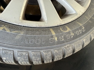 Vand anvelope de iarna Kumho 245/45/R18 100V ca noi - 1800 Ron - imagine 5