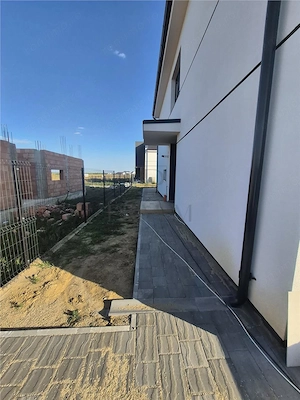 Duplex superb cu 4 dormitoare - teren 330 mp - locatie foarte buna - cartier exclusivist - compartim - imagine 4